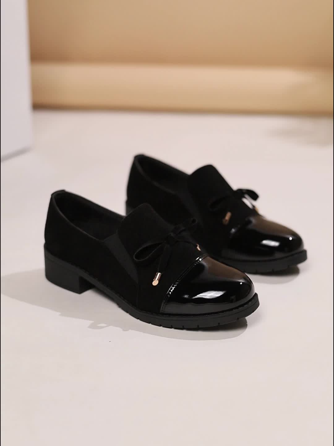 Ayla – Elegant Moccasins with Soft Support