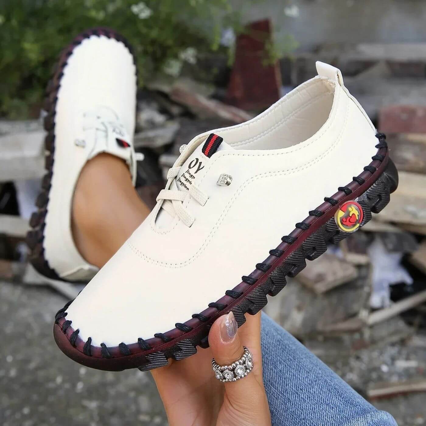 Daisy – Orthopaedic Sneakers for Everyday Comfort